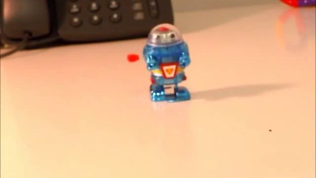 Wind-Up Neutron the Robot | OfficePlayground.com смотреть онлайн