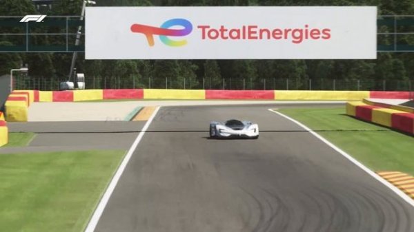 SRT Tomahawk X vs F1 2022 - Can an F1 car keep up?