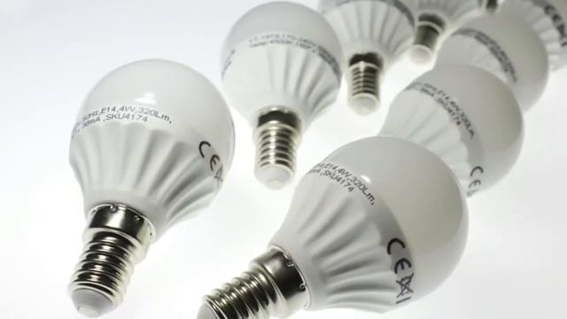 Pack de 10 ampoules led E14, 4W, 350 lm, 120°, blanc neutre смотреть онлайн