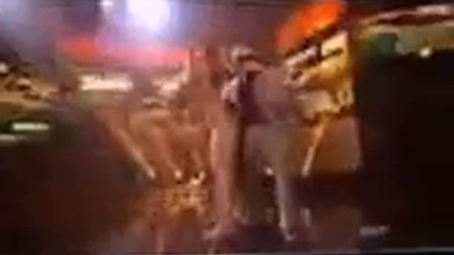 У Питбуля встал на Дженефер Лопес на сцене,интересно завалил он ее после концерта смотреть онлайн