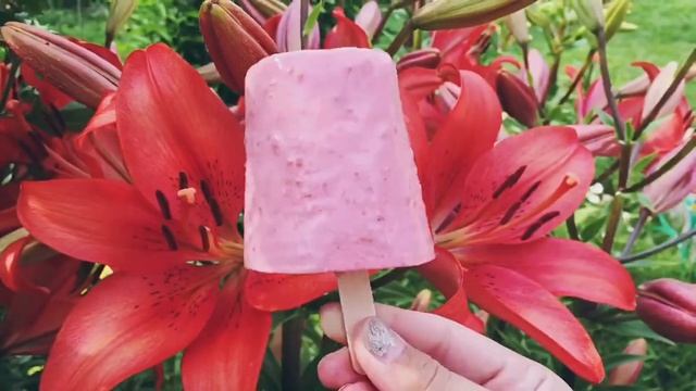 Рецепты мороженого ?!!! Как приготовить лёгкое мороженое ?! смотреть онлайн