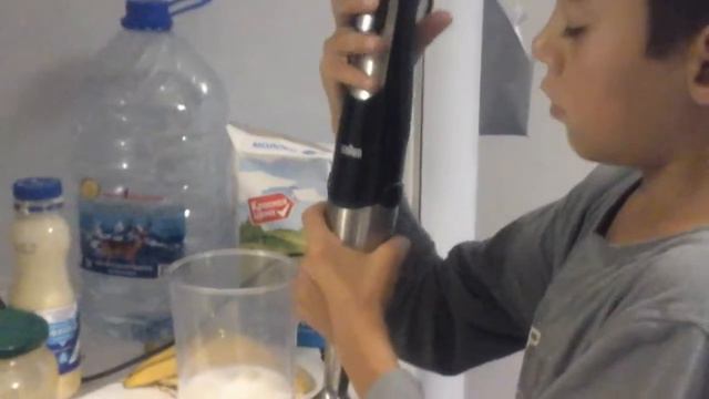 Как сделать очень вкусный коктейль!!!??? смотреть онлайн