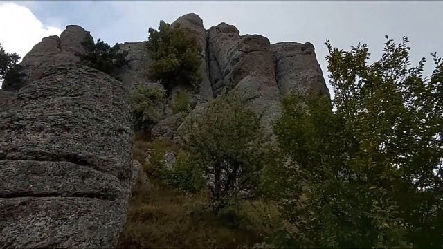 Алушта, что посмотреть. Долина приведений, Демерджи. | КРЫМ 2021 на Авто смотреть онлайн