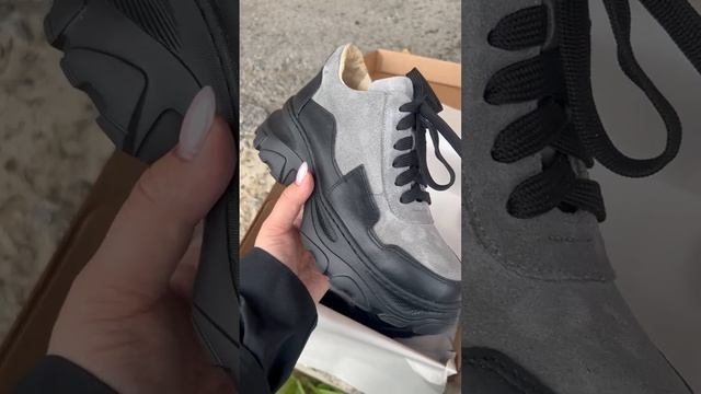 ТОПовые женские кроссовки смотреть онлайн