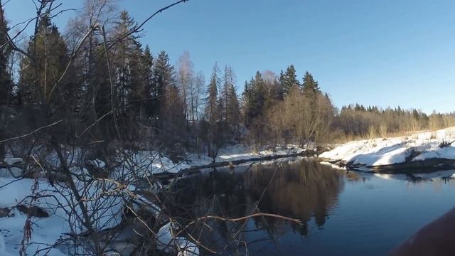 ТРОФЕЙНАЯ ЩУКА НА МАЛОЙ РЕКЕ! Ловля ЩУКИ на СВИМБЕЙТЫ весной! Рыбалка на СПИННИНГ в МАРТЕ!