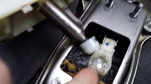 Вставка для короткоходки Hyundai Accent. Как и куда устанавливать. Убираем люфт кулисы.