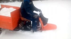 мотороллер муравей по снегу