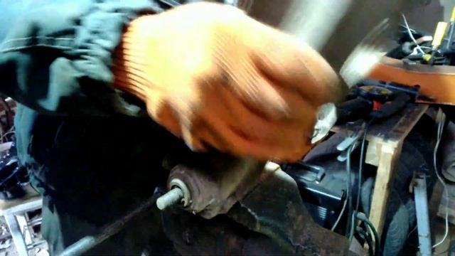 Замена сайлентблоков Москвич 2140/Иж 412