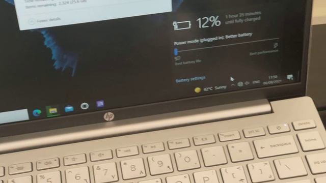 HP Pavilion Aero 13 : How Fast is the charger смотреть онлайн