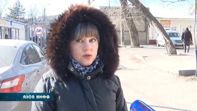 Сухое дерево в районе рынка смотреть онлайн