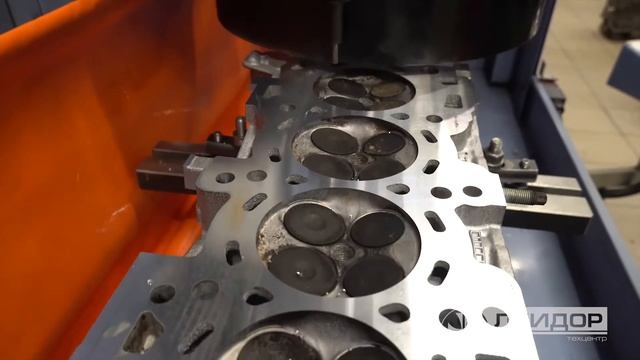 Фрезеровка головки блока цилиндров ДВС в Моторном Центре Луидор смотреть онлайн