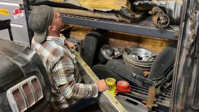 BIG MISTAKE!!! / 1974 Chevy Nova Build Part 26 смотреть онлайн