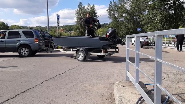 Xstream-420 лодка с мотором 30 л.с