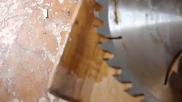 Быстрый способ очистки пильных дисков от смолы!!! смотреть онлайн