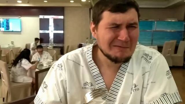 [Спецвыпуск] Хантер пробует #13 Личинка шелкопряда смотреть онлайн