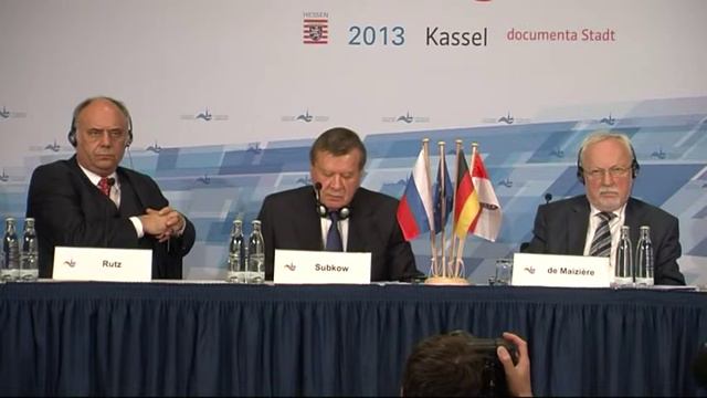 13-й Петербургский Диалог: пресс-конференция В. Зубкова смотреть онлайн