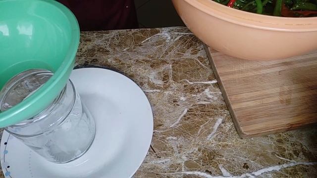 Острый домашний маринованный перчик! Зимой будет остренько! смотреть онлайн