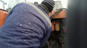 Испытание нового карбюратора пускача П10УД  ДТ 75