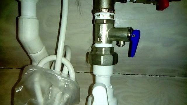 Водонагреватель электрический, накопительный. Устройство, назначение. смотреть онлайн