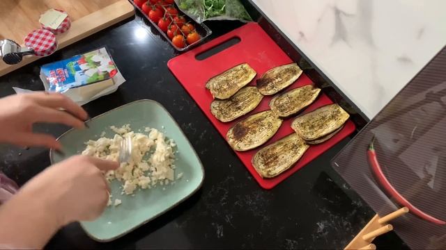 Закуска из баклажанов? - такого вы ещё не пробовали! - Наша жизнь в Германии - рулетики с сыром смотреть онлайн