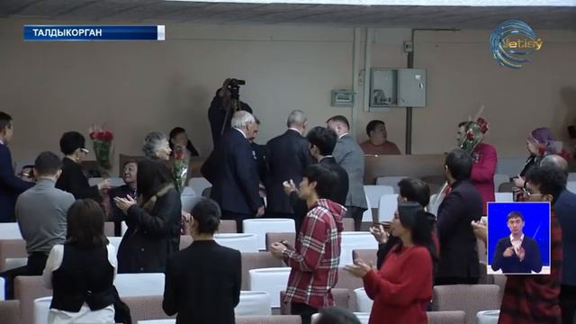 Работники культуры вышли на пенсию смотреть онлайн