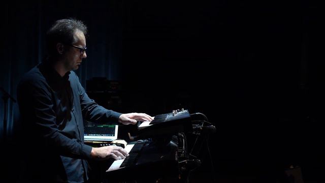 Kaduceus - Nie pytaj o Polskę. Autor Grzegorz Ciechowski смотреть онлайн