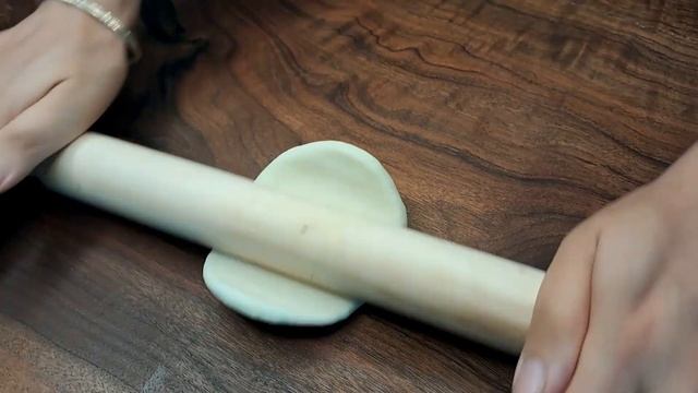 Cheese Bread in 15 Minutes! Such easy and tasty bread you can cook everyday! смотреть онлайн