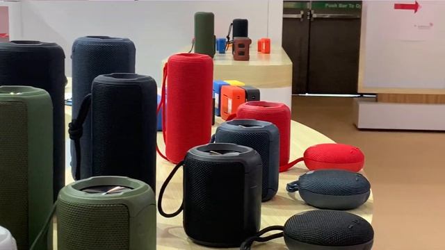 Ozzie Design - Hongkong Electronic Show - HKTDC／Global Source - Waterproof Bluetooth Speaker смотреть онлайн