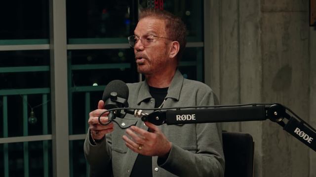 Willy Chirino comparte vivencias de un camino de humildad, entrega a la música, a Cuba y su familia смотреть онлайн