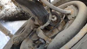 Ремонт автомобиля ISUZU NQR . замена шкворней! (Сезон 2019)