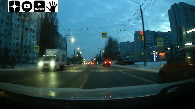 #17 О Чём говорят в машине - Про английский язык в школах... смотреть онлайн