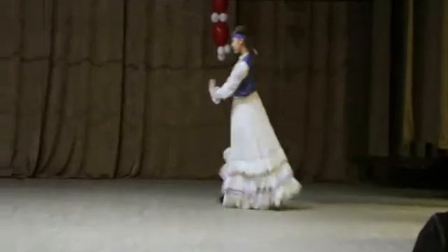 Акбарова Амина Тагировна, 15 лет, танцевальная композиция на башкирскую легенду Зухра йондоз Звезд смотреть онлайн