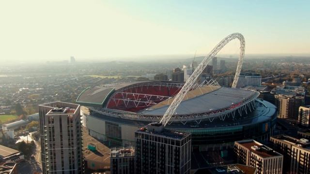 Маленький Алеша просил отца спасти его от матери, но тот отвел сына обратно к ней... смотреть онлайн