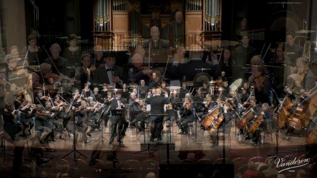 Kevin Spagnolo plays Van der Roost Clarinet Concerto смотреть онлайн
