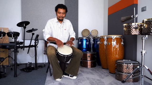 Percussion House - Mini Djembe смотреть онлайн