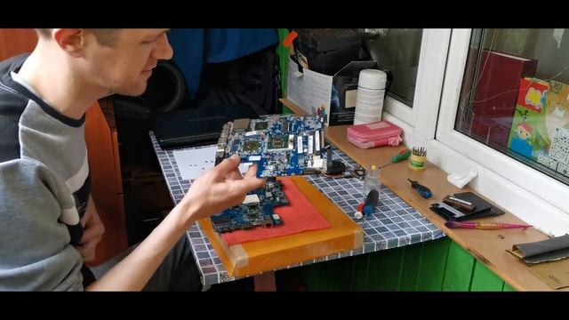 АПГРЕЙД НОУТБУКА | ПЕРЕДЕЛЫВАЕМ НОУТБУК В ПРОИЗВОДИТЕЛЬНЫЙ | ЗАМЕНА ПРОЦЕССОРА И ВИДЕОКАРТЫ НОУТБУК смотреть онлайн