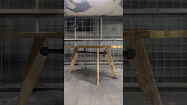 Стол обеденный strongline из массива ясеня лофт смотреть онлайн