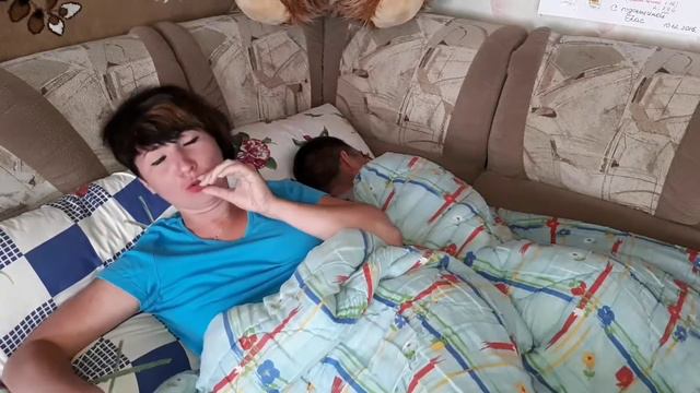 ТОНКИЕ ГУБЫ ПРОТИВ НАКАЧЕННЫХ РЖАЧ смотреть онлайн