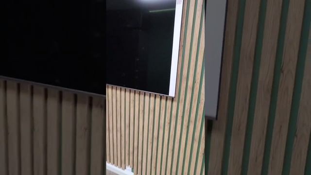 яркий интерьер и рейки в цвете дуб миэли ??? производство 2 недели, рейки есть и в наличии. пишите смотреть онлайн
