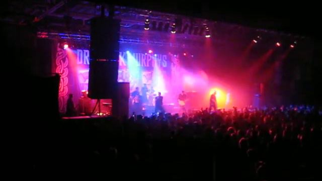 dropkick murphys - climbing a chair to bed, stockholm, sweden 2011 смотреть онлайн
