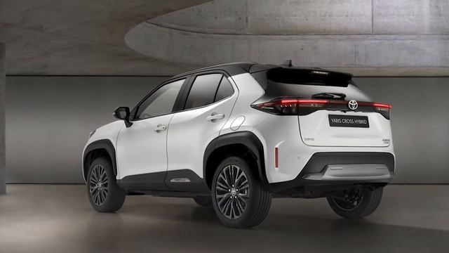 Новый New Toyota Yaris Cross Adventure 2021 Интерьер и экстерьер в деталях