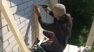 Красивые перила для балкона из дерева