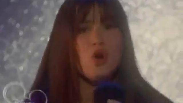 Деми ЛОВАТО и Джо ДЖОНАСРок в летнем лагере смотреть онлайн