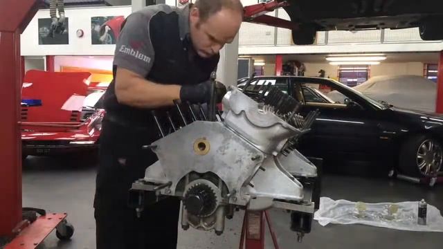 Ferrari 250GTE Engine смотреть онлайн