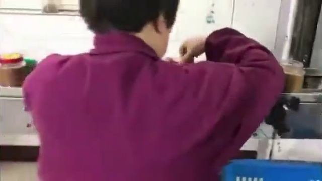 Линии для фасовки в стеклянную банку с крышкой, розлив в стеклянные банки смотреть онлайн