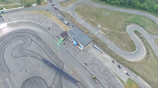 DJI inspire 1. Паралелька. СК Чайка. Киев. 25.07.15 смотреть онлайн