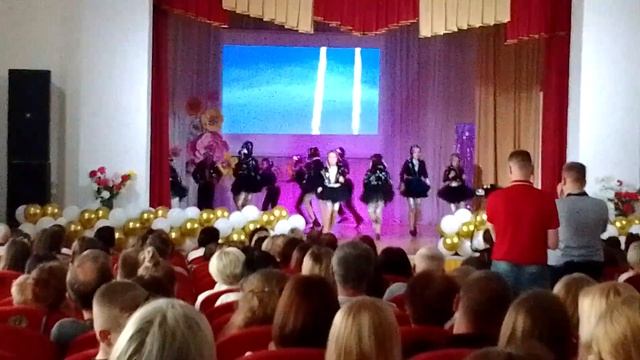 День центра танец ,,От винта" часть 2 г.Чашники смотреть онлайн