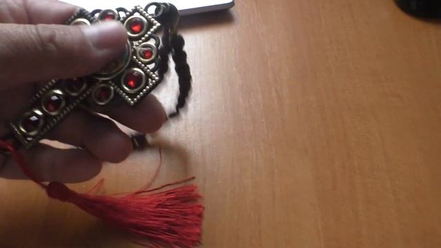 Четки деревянные с красивым крестом в машину смотреть онлайн