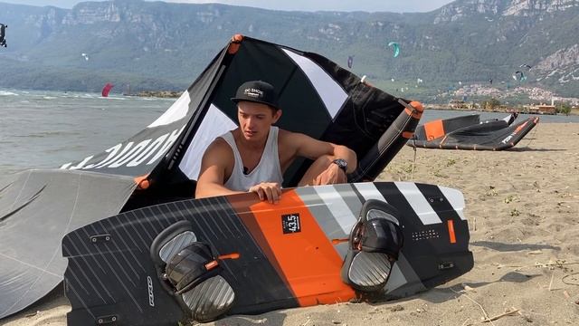 Кайтборд RRD Bliss Y26 - карбон, легкий вес, прыжки, зарезка и все остальное