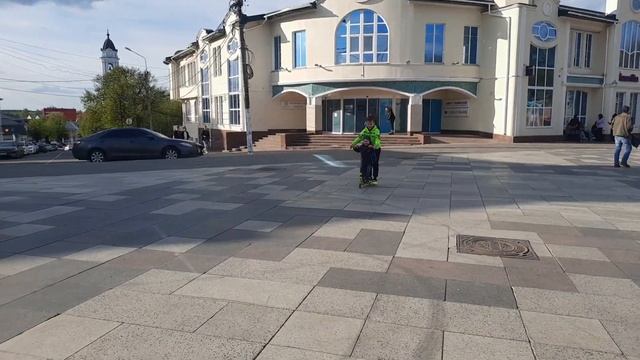 Гуляем на фонтанной площади ⛲? с детьми / Площадь во время ремонта 15.05.22г. смотреть онлайн